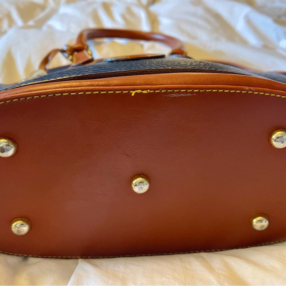 Vintage Dooney & Bourke Navy purse - Picture 4 of 9